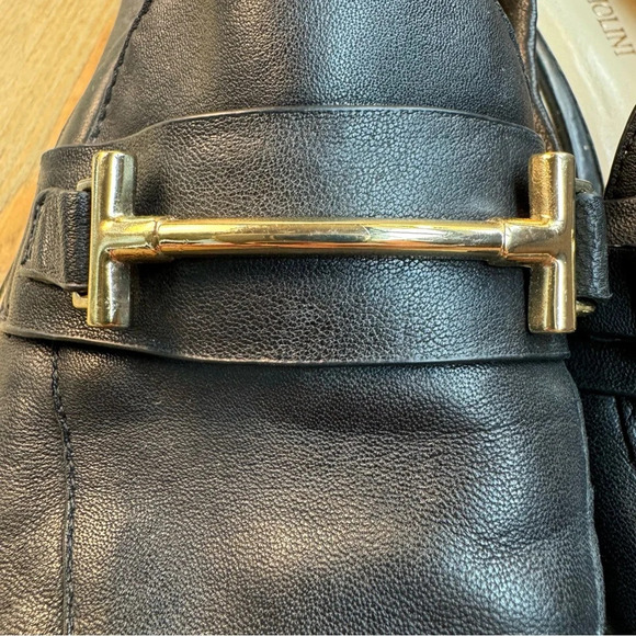 Enzo Angiolini Women’s Flat Black‎ Leather Loafers with Gold Bar Detail size 6.5 - Picture 2 of 9